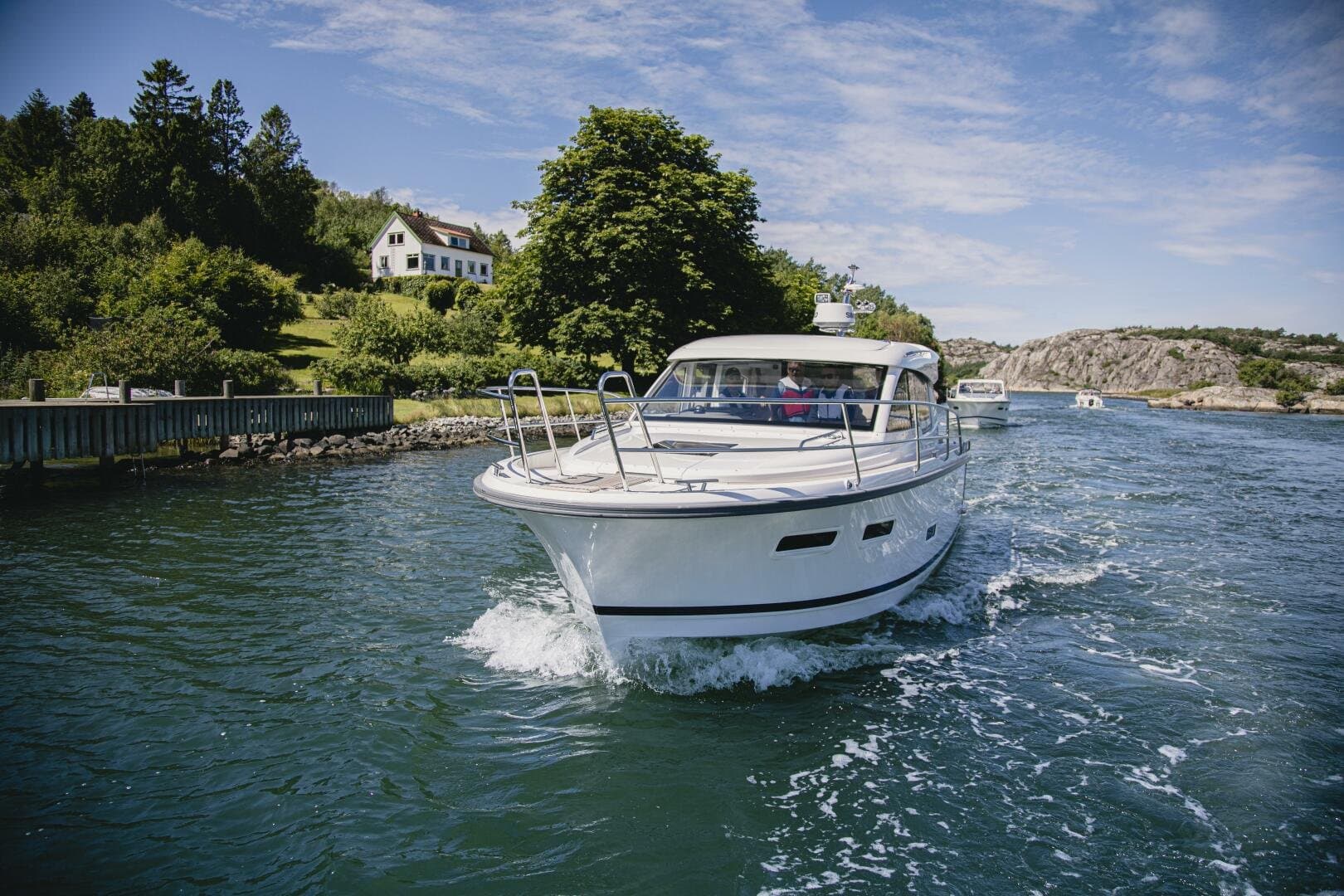 2026 Nimbus 305 Coupe