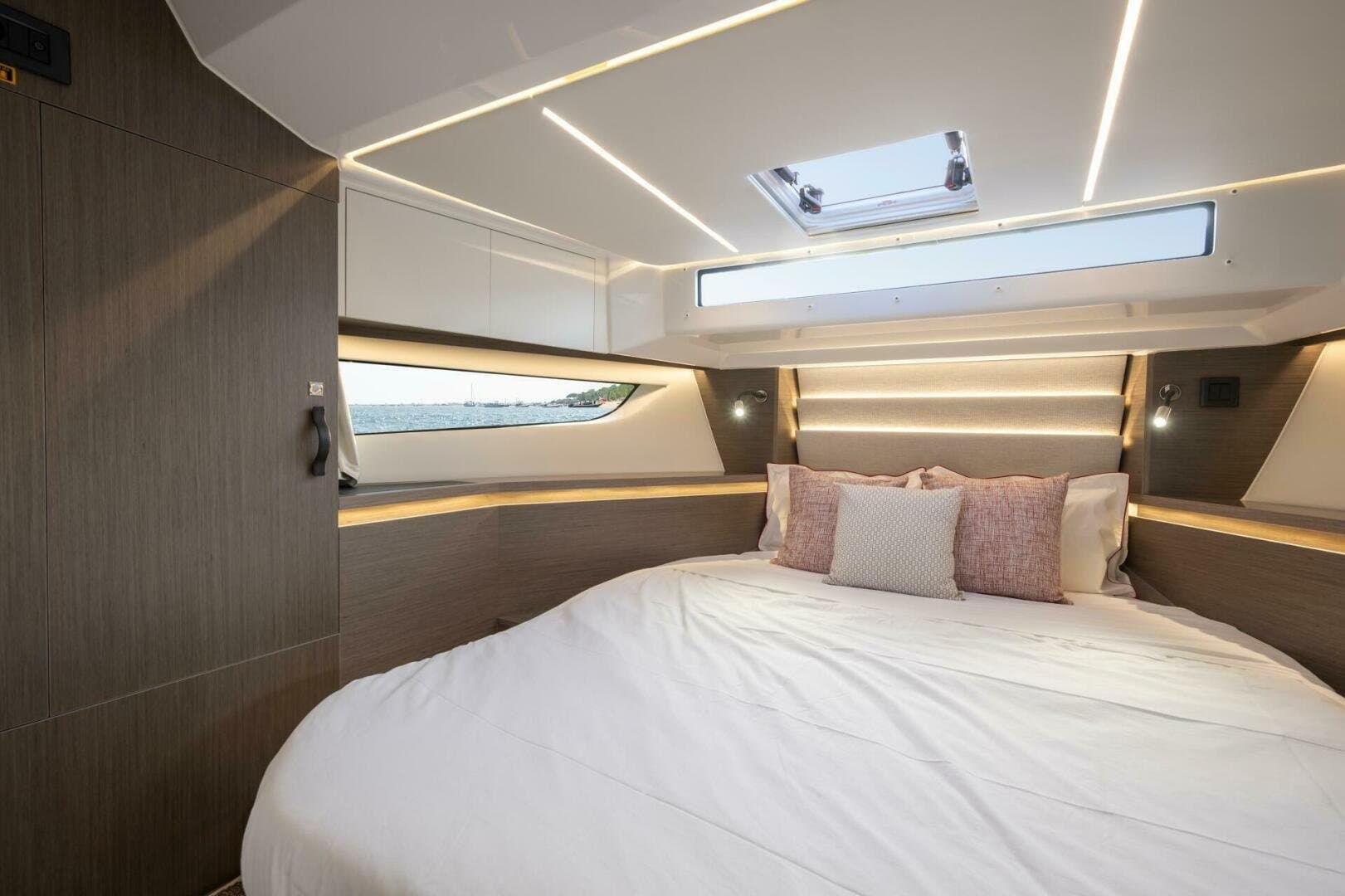 2026 Jeanneau NC 1295 Coupe