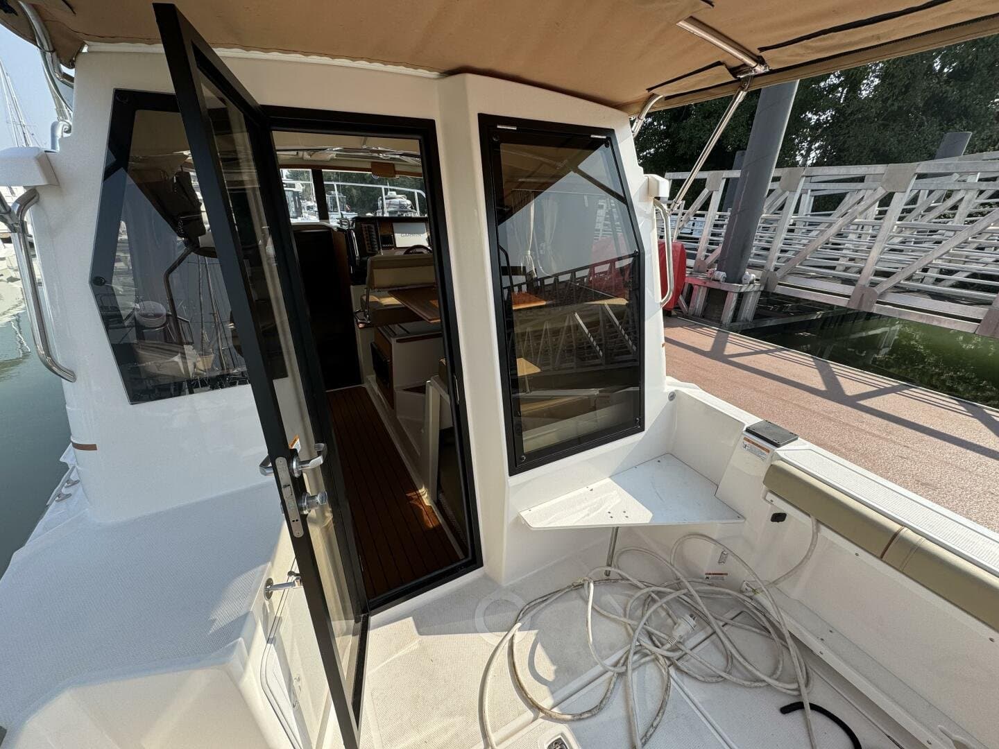 2021 Ranger Tugs null