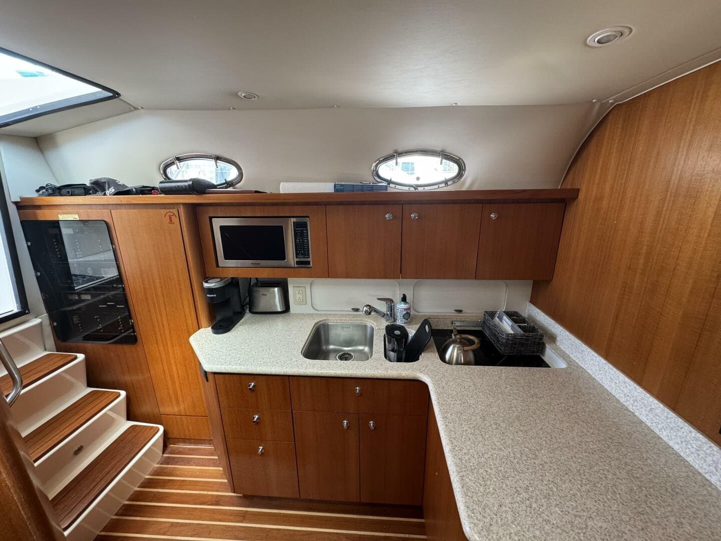 2004 Tiara Yachts 4000 Express