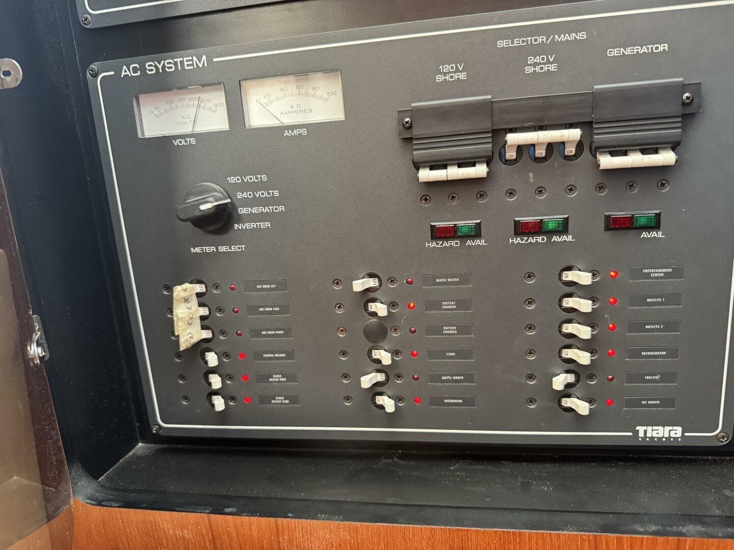 2004 Tiara Yachts 4000 Express