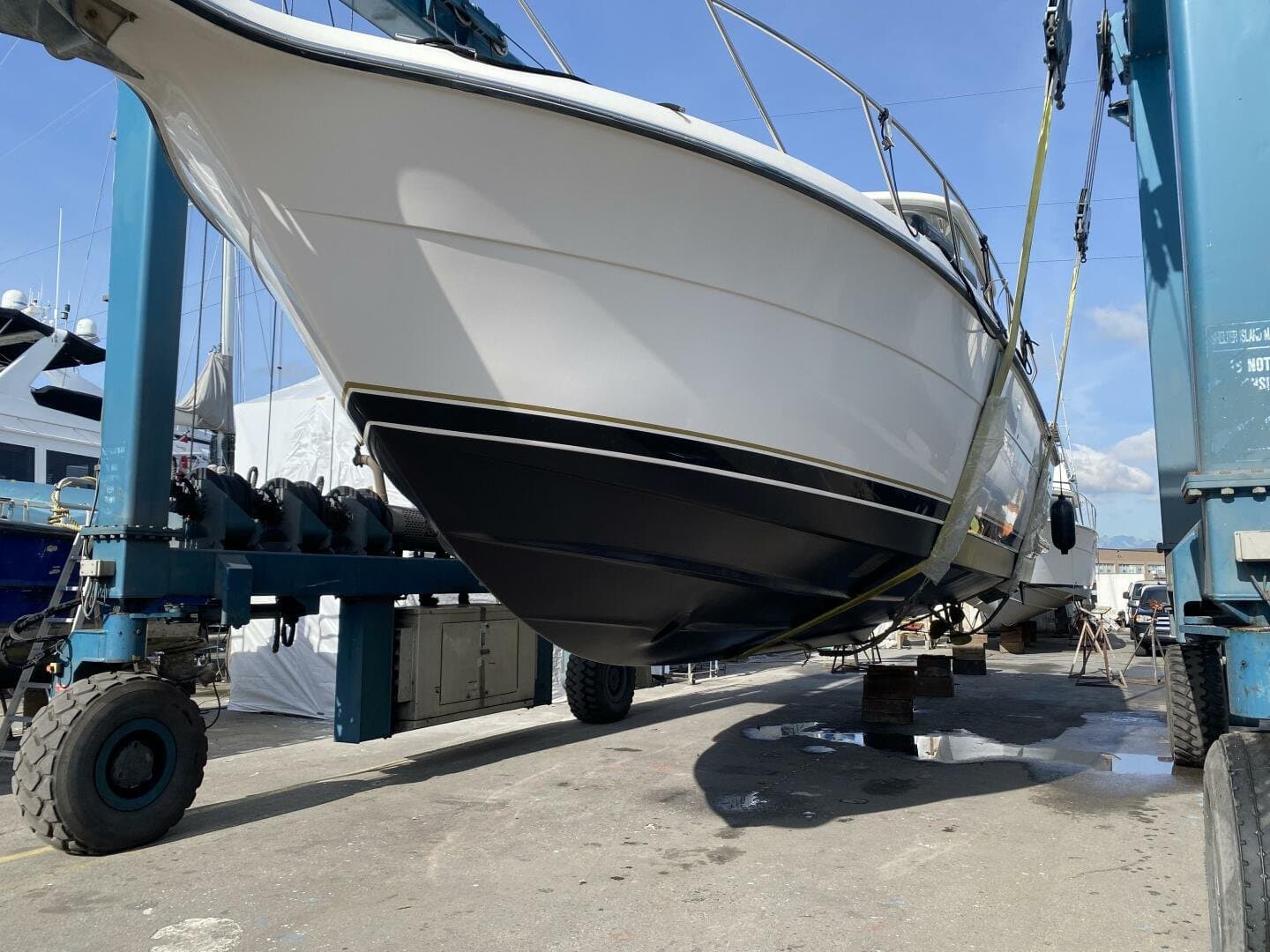 2004 Tiara Yachts 4000 Express