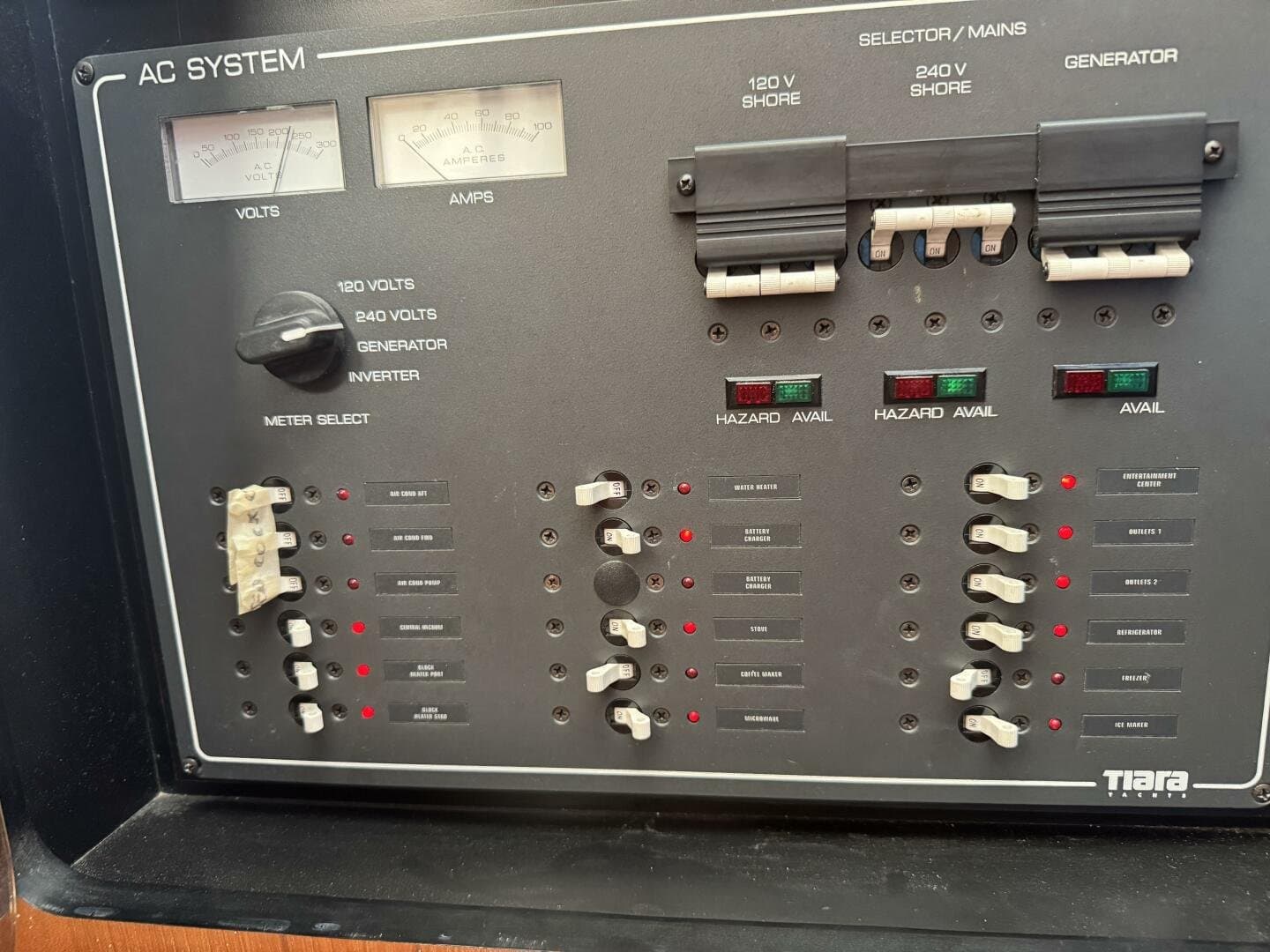 2004 Tiara Yachts 4000 Express