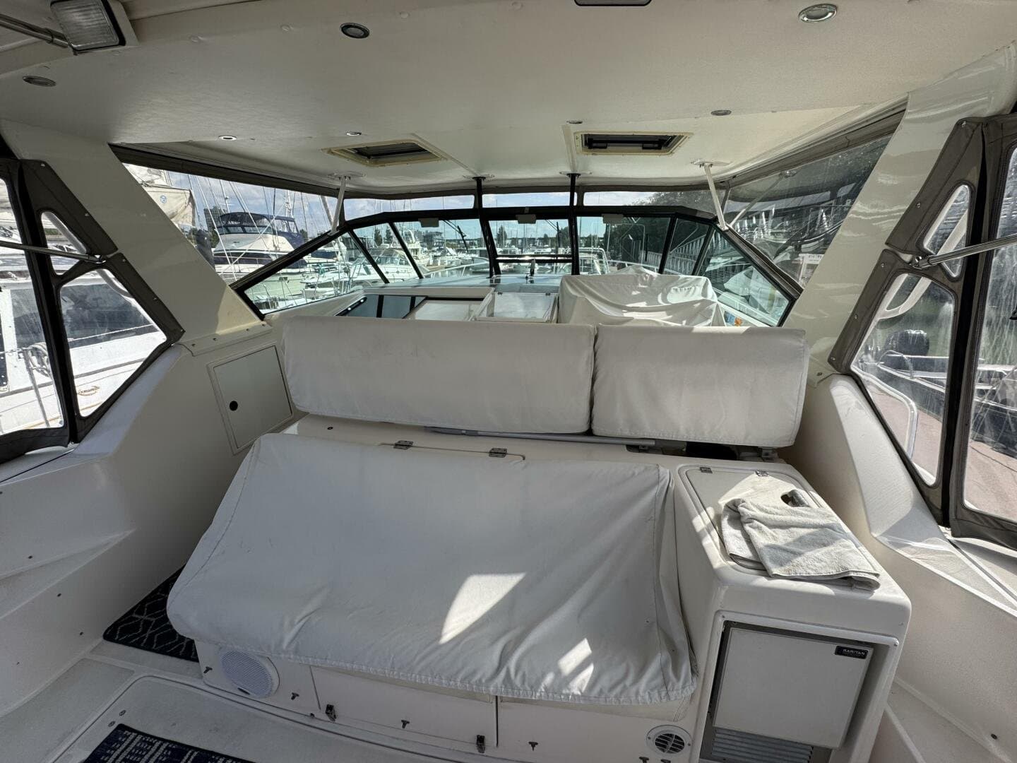 2004 Tiara Yachts 4000 Express