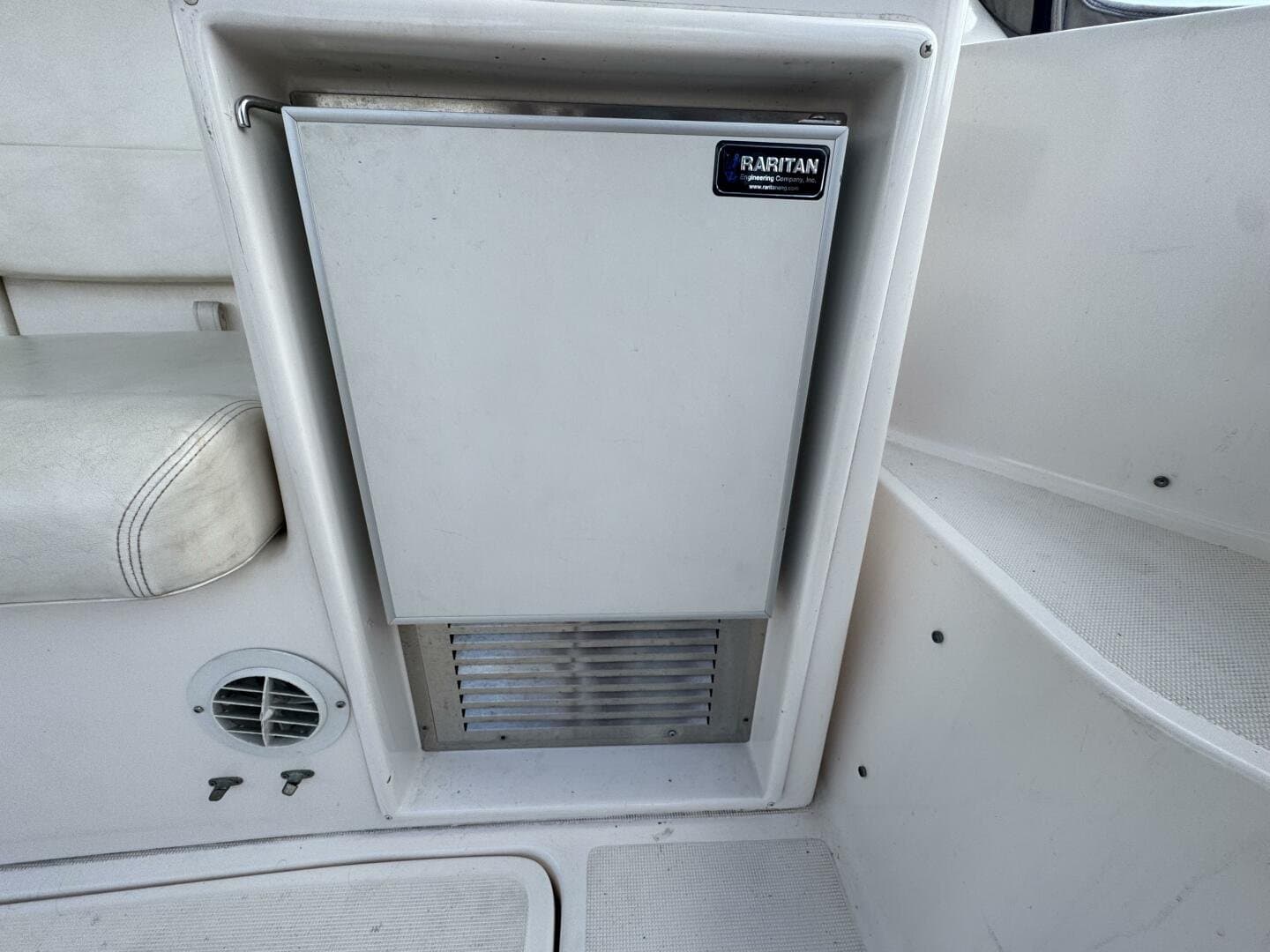 2004 Tiara Yachts 4000 Express