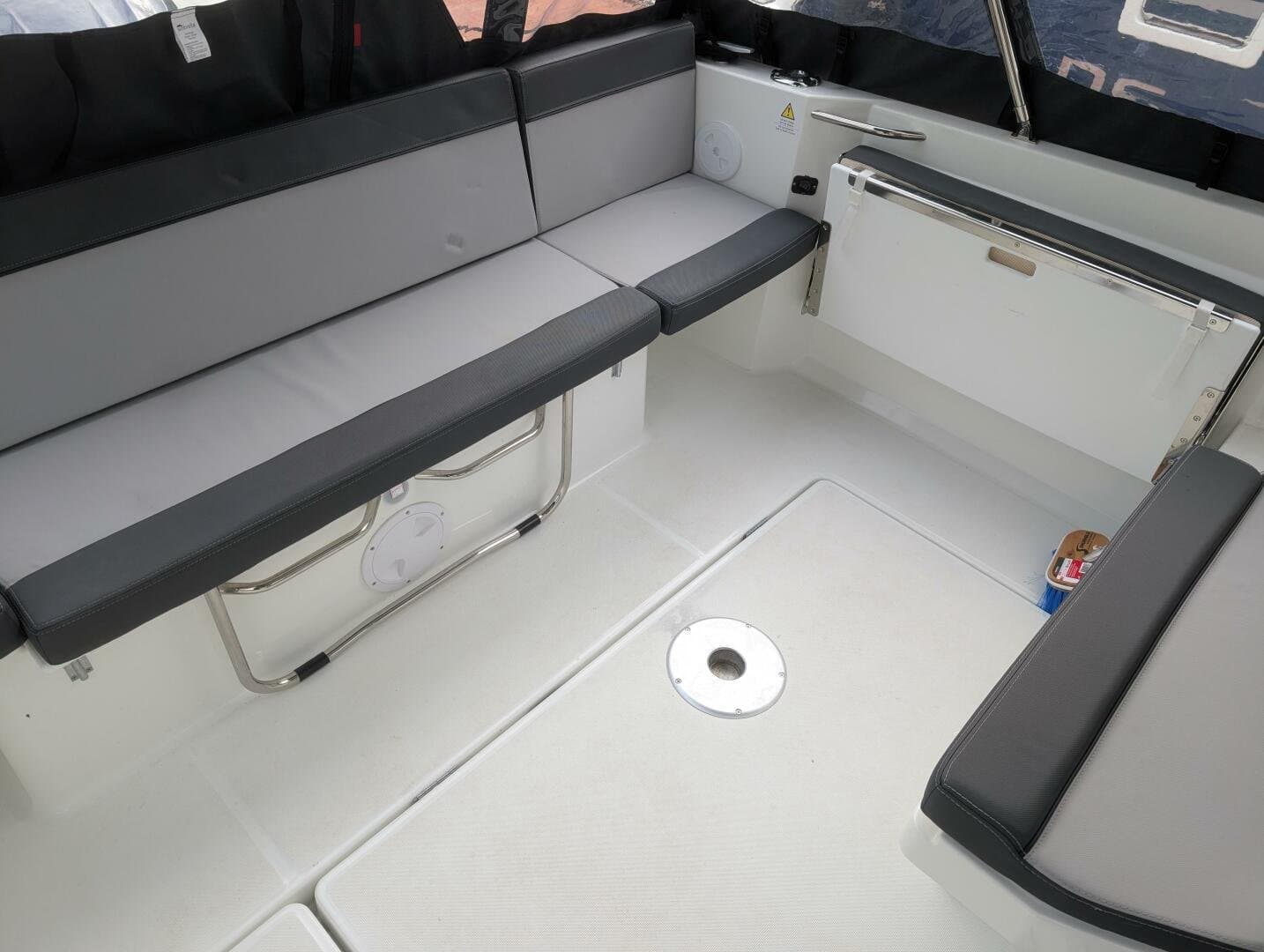 2024 Jeanneau NC 795 Series 2