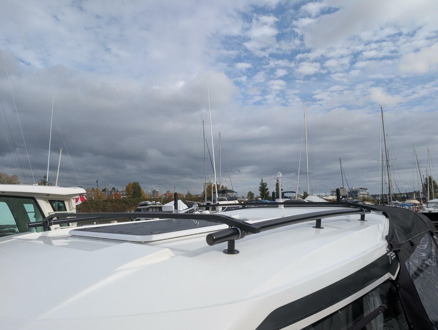 2024 Jeanneau NC 795 Series 2