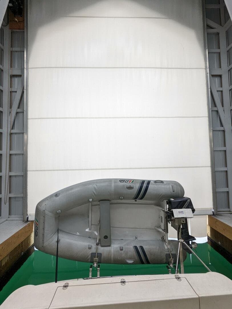 1999 Cruisers Yachts 3585 Flybridge