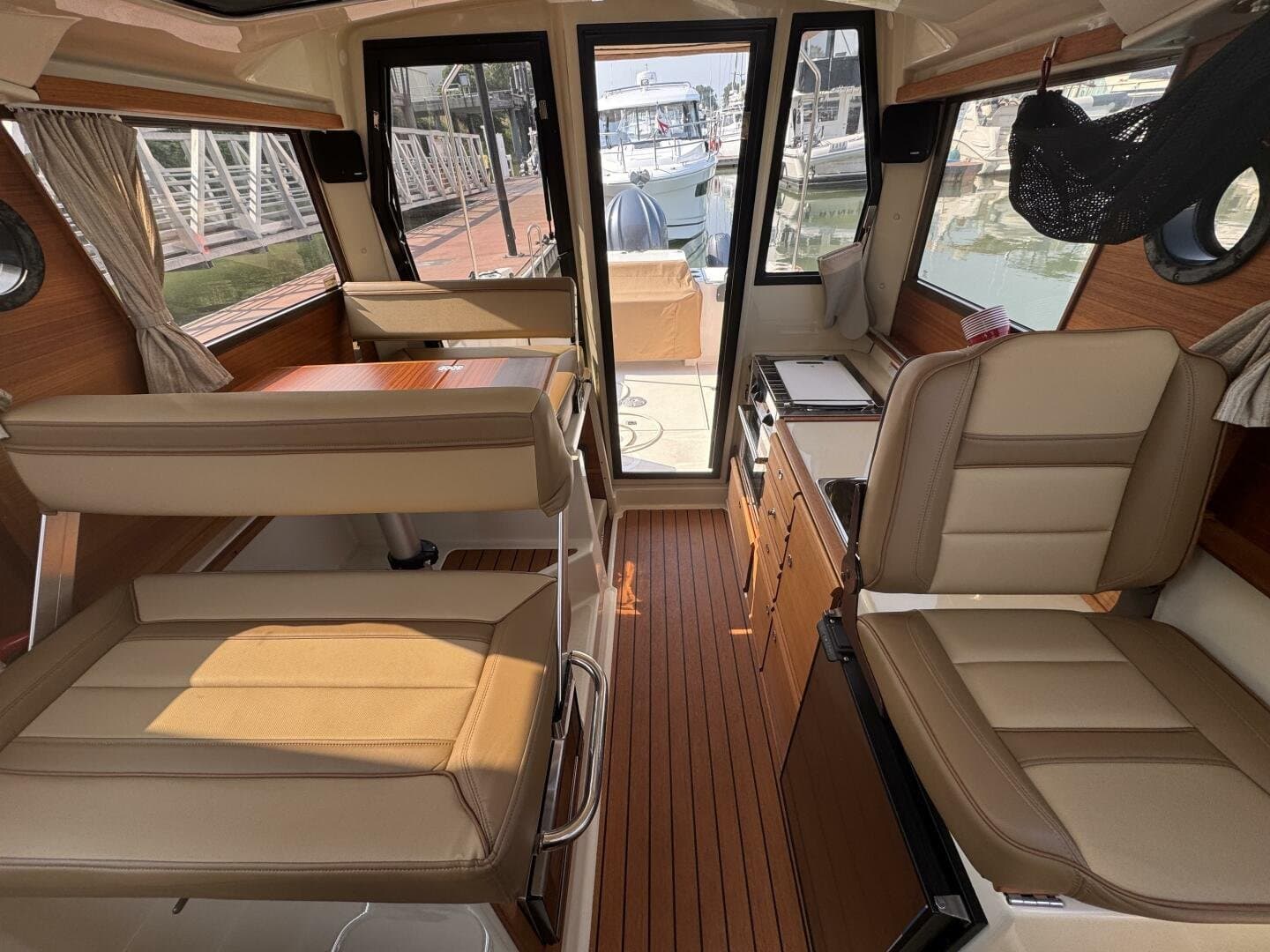 2021 Ranger Tugs null