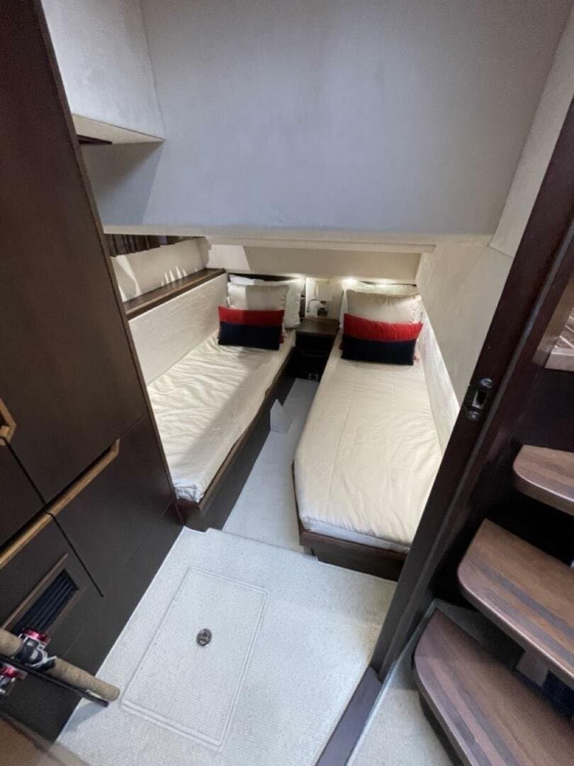 2017 Galeon 430 Skydeck