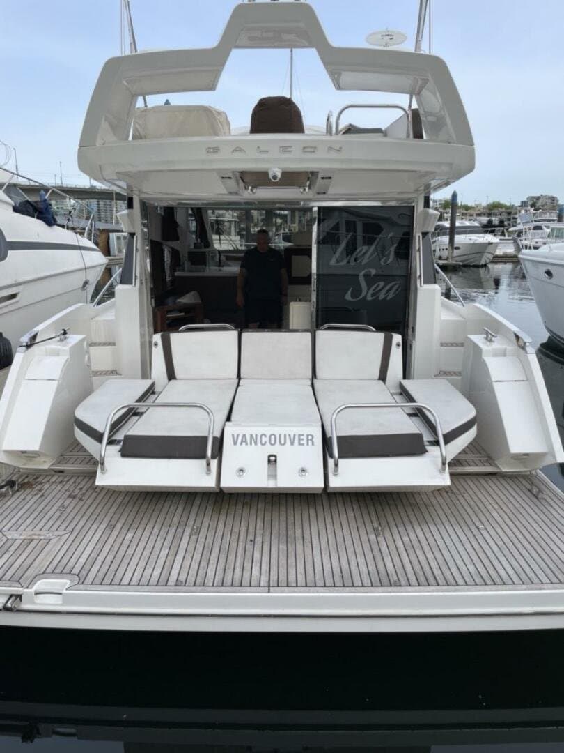 2017 Galeon 430 Skydeck