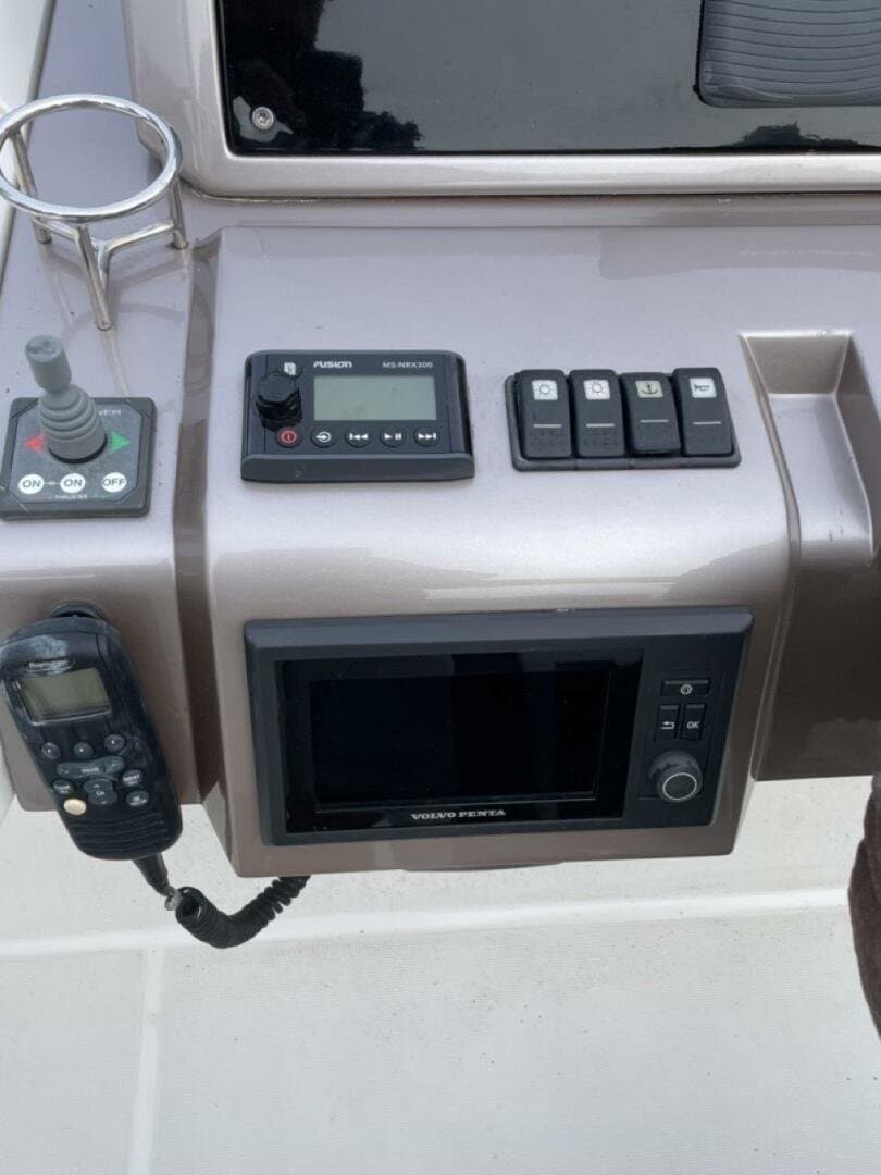 2017 Galeon 430 Skydeck