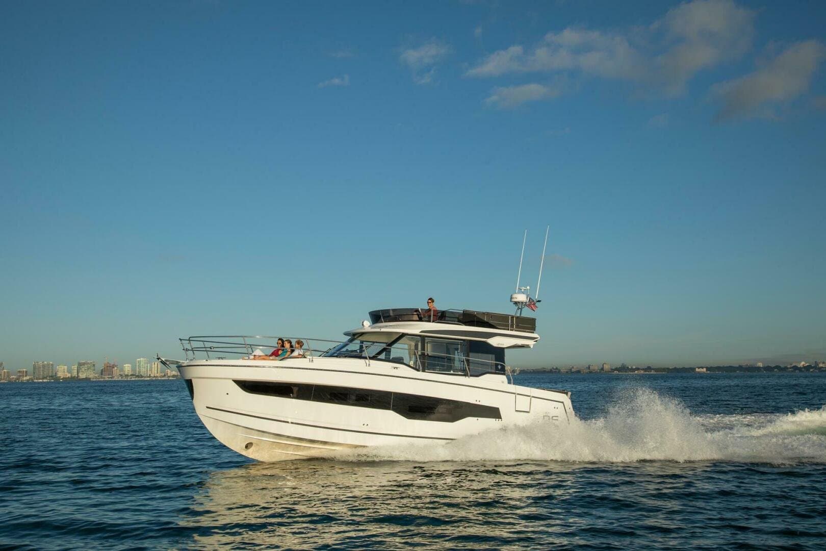 2026 Jeanneau NC 1295 Fly