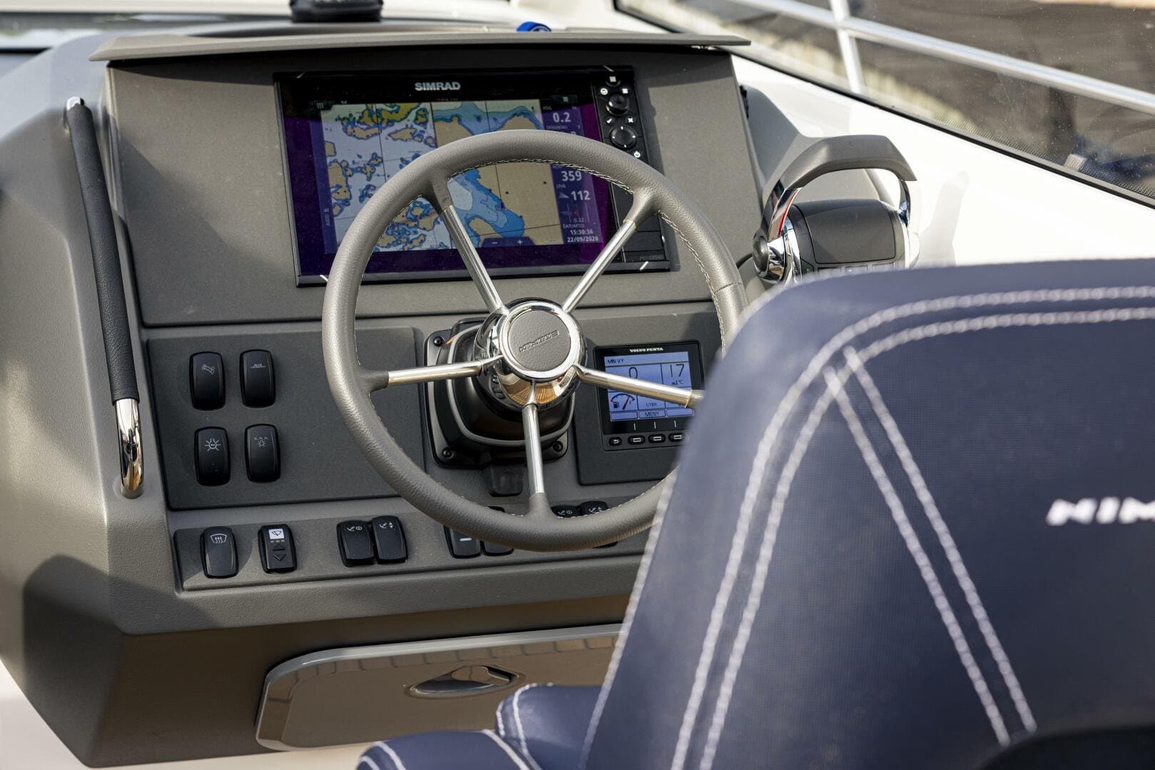 2026 Nimbus 305 Drophead