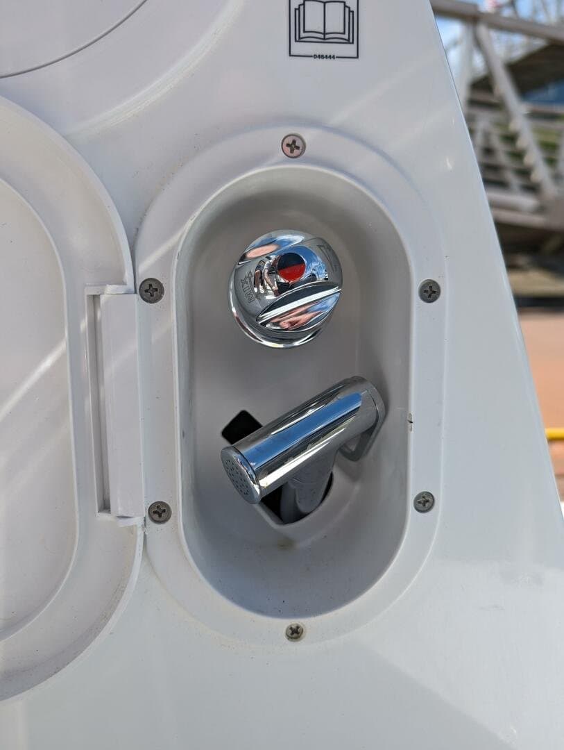 2026 Jeanneau NC 895 S2