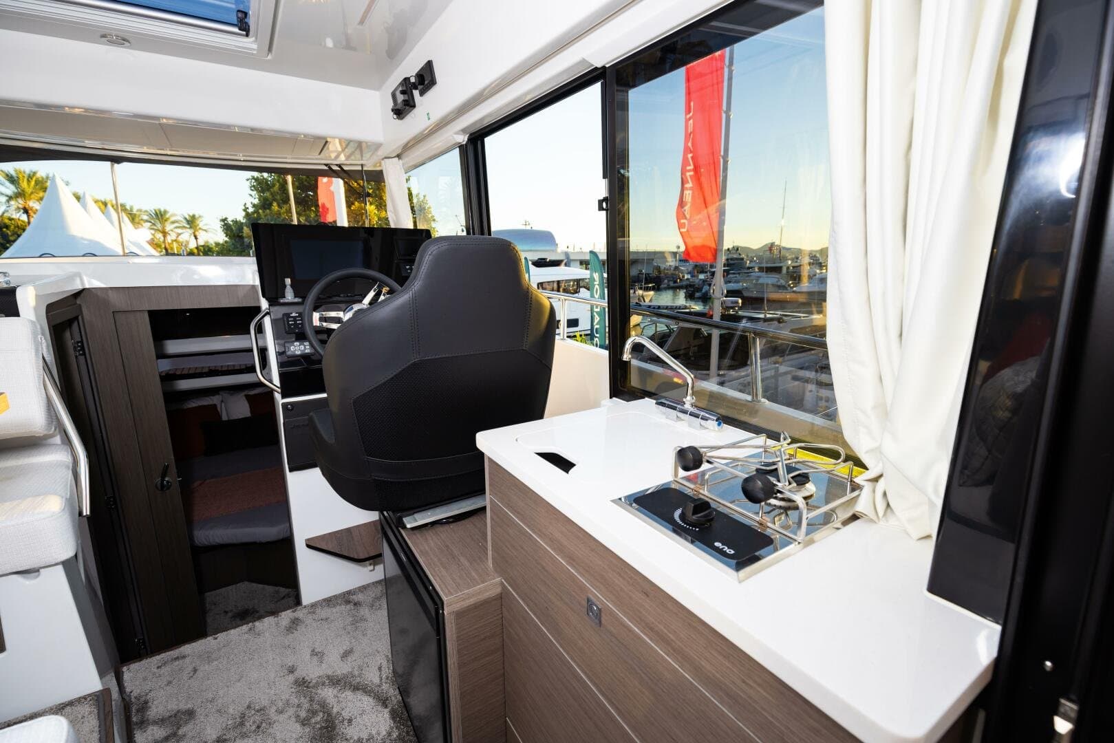 2026 Jeanneau NC 895 Sport