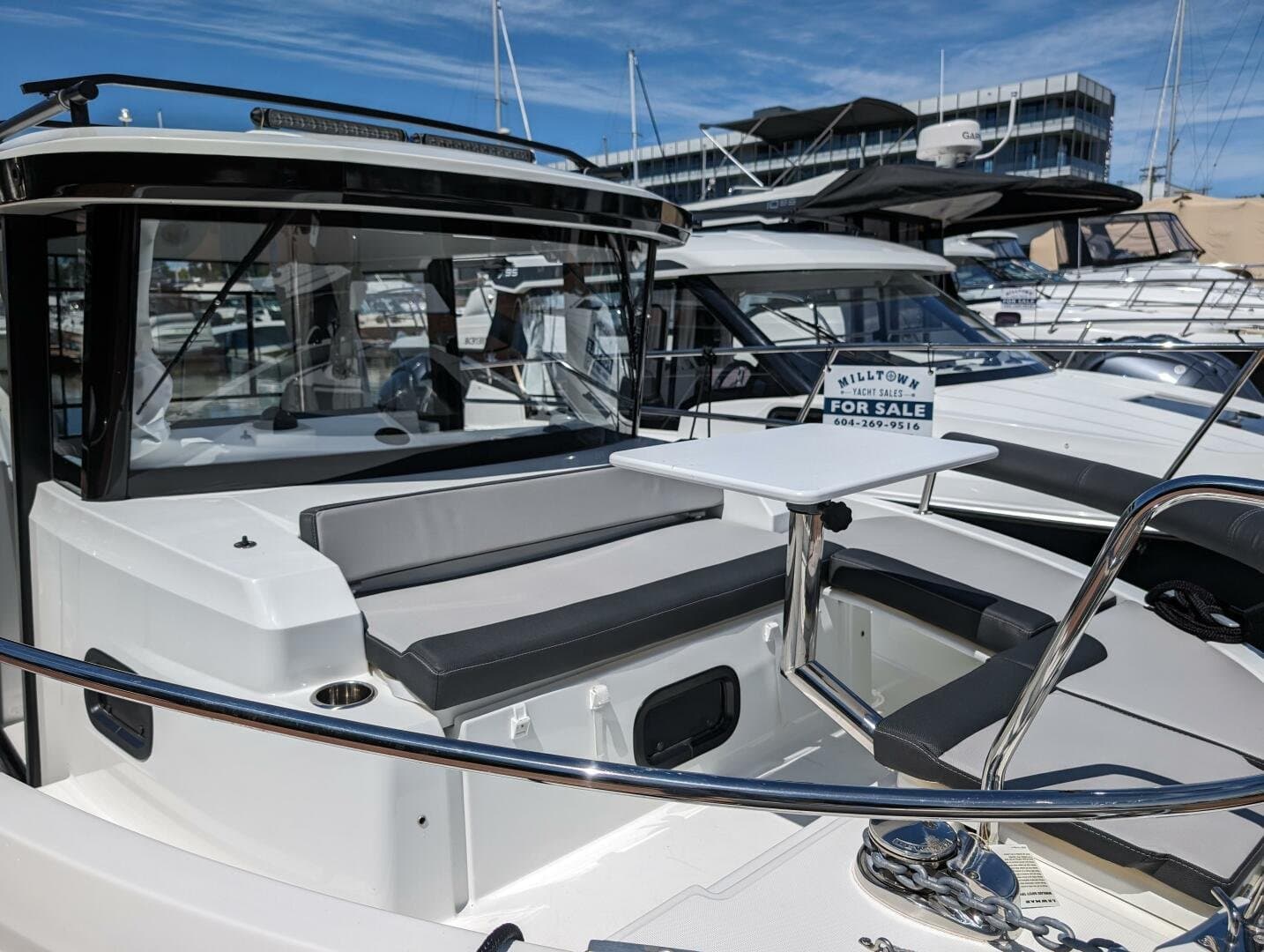 2024 Jeanneau NC 795 Sport S2