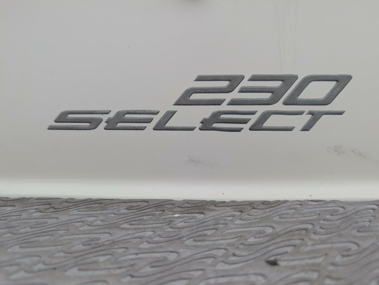 2008 Sea Ray 230 Select