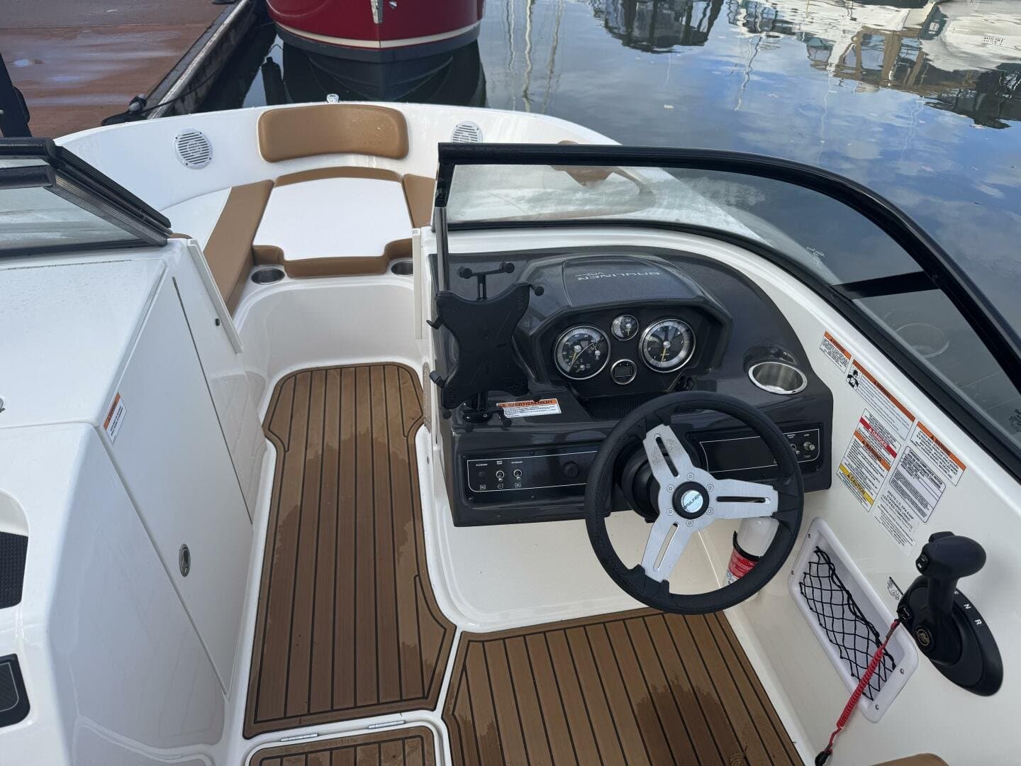 2021 Bayliner VR6