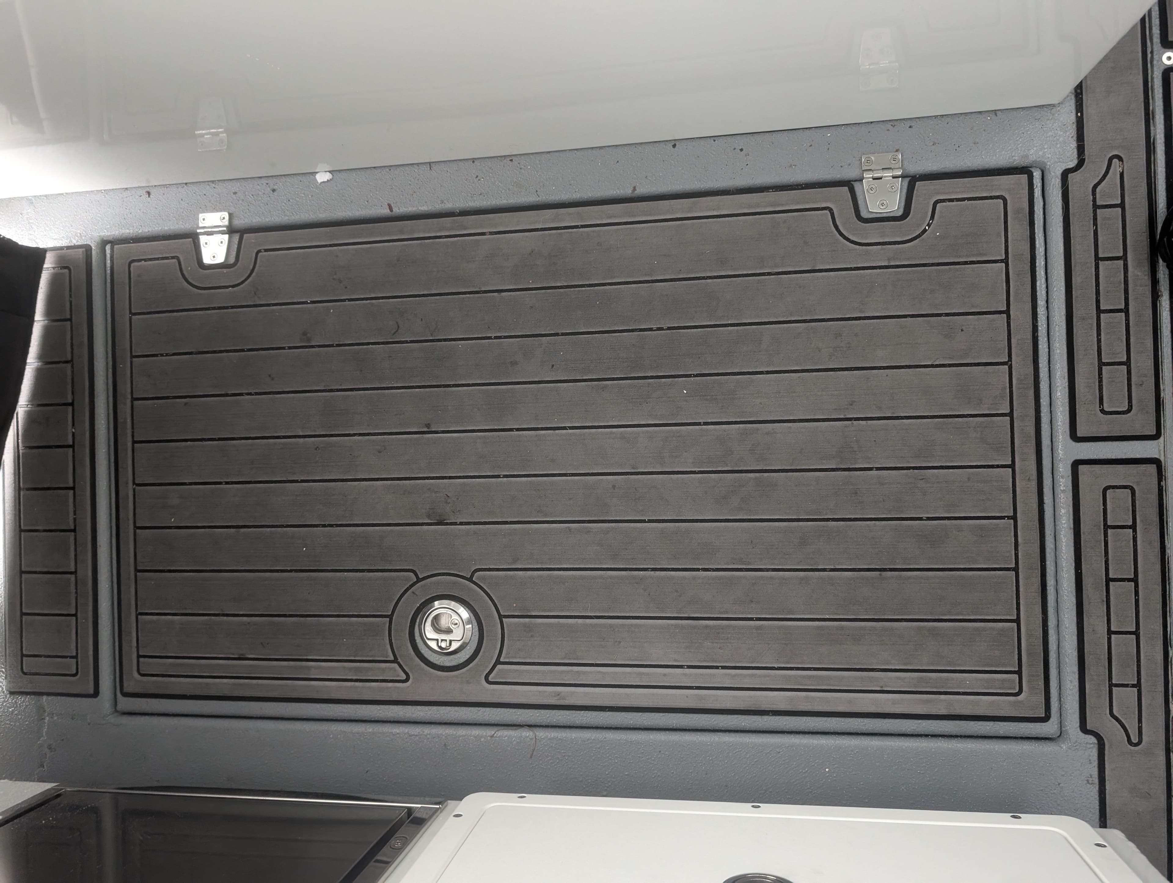 2021 Custom 264 Sport Fish