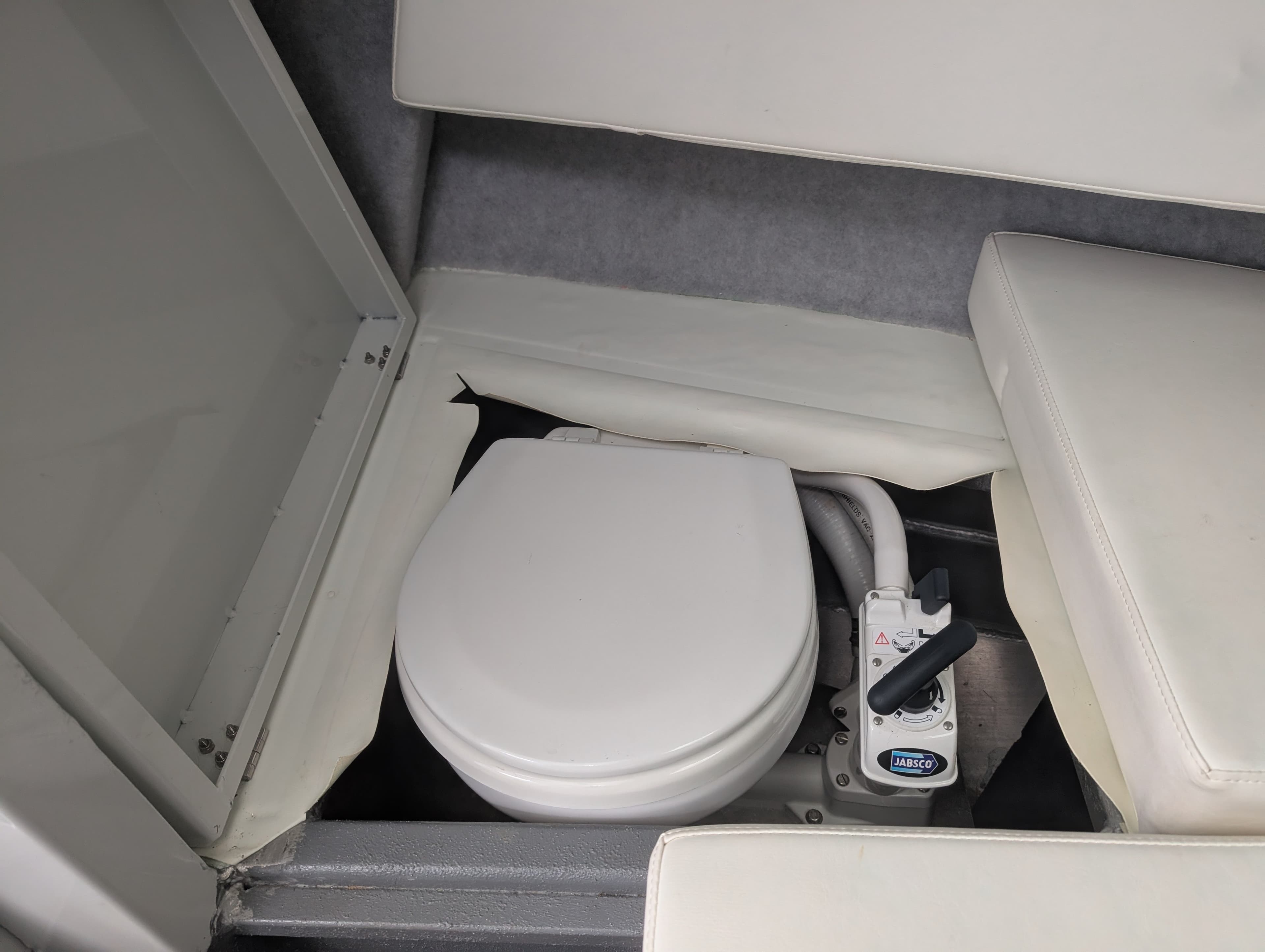 2021 Custom 264 Sport Fish