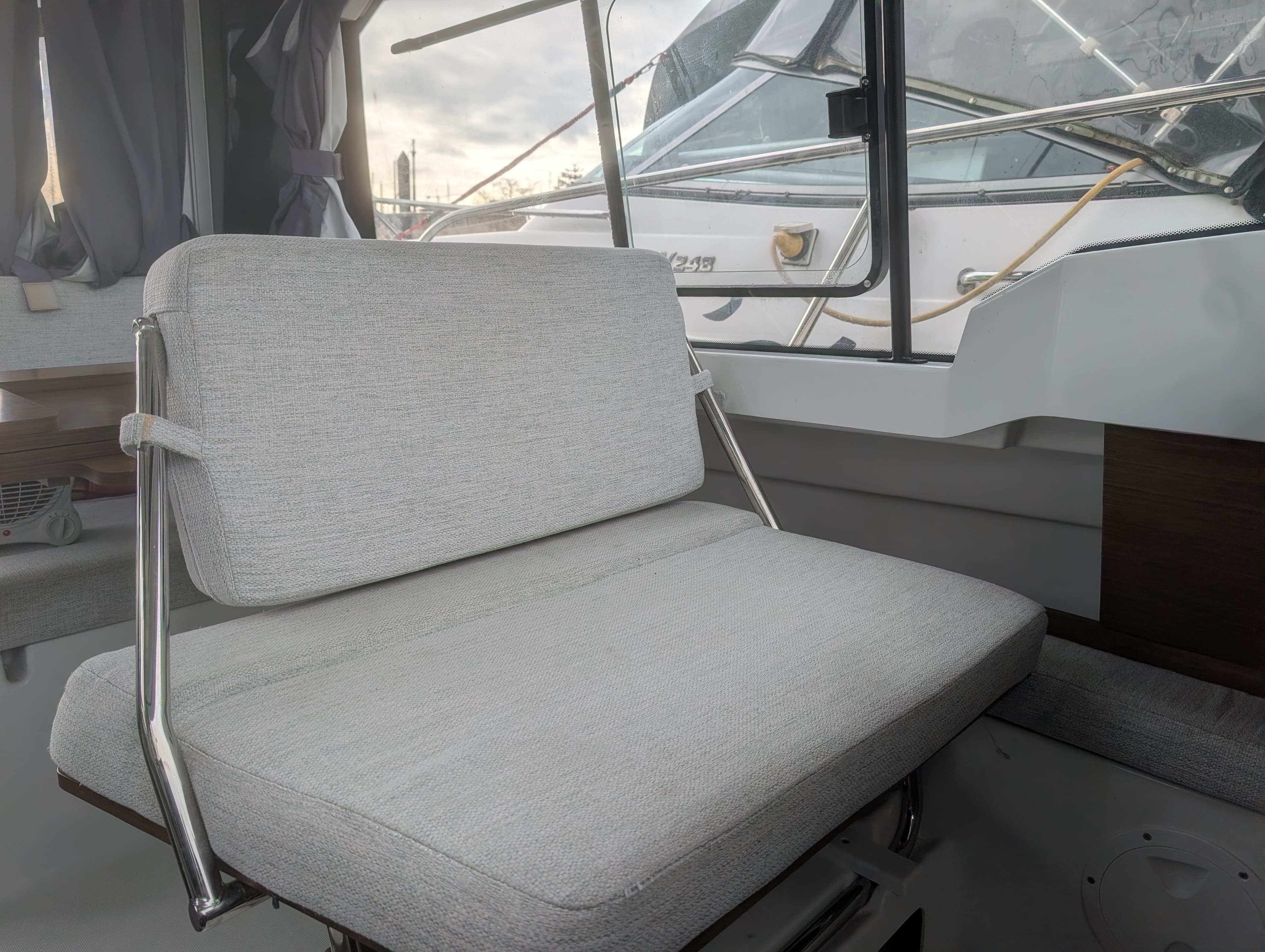 2022 Jeanneau NC 795 S2 