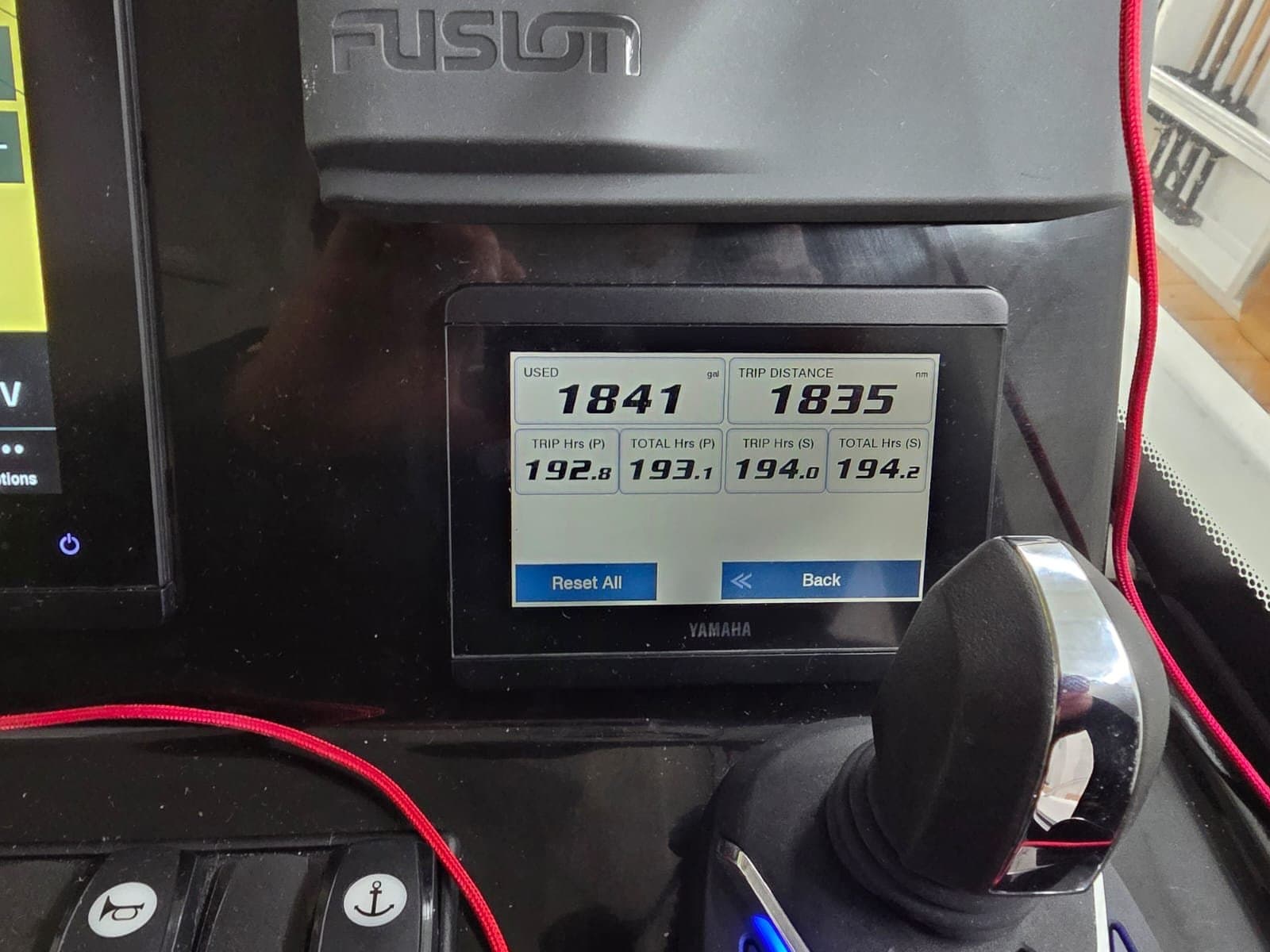 2023 Jeanneau NC 895 Sport