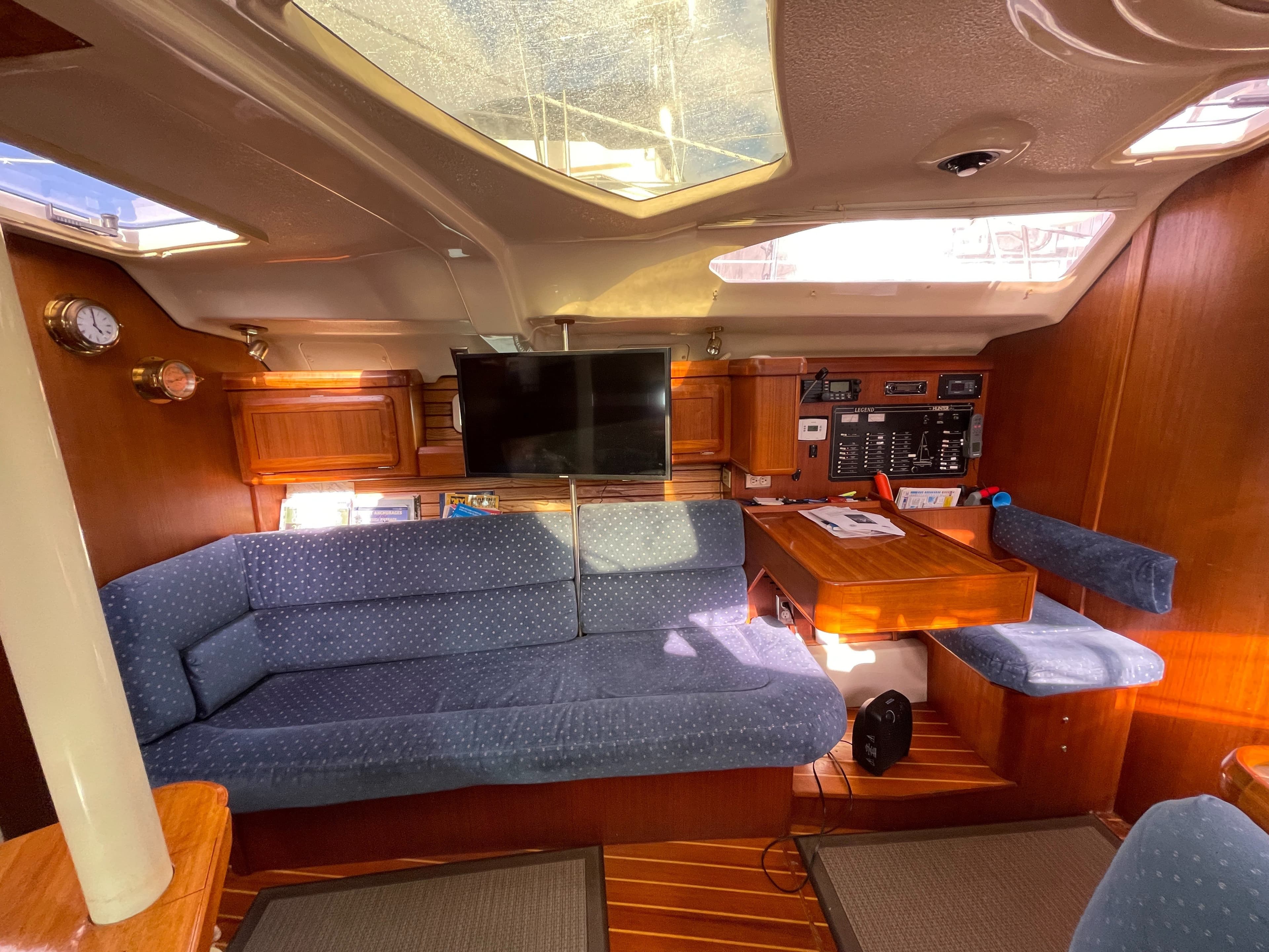 1995 Hunter Legend 40.5