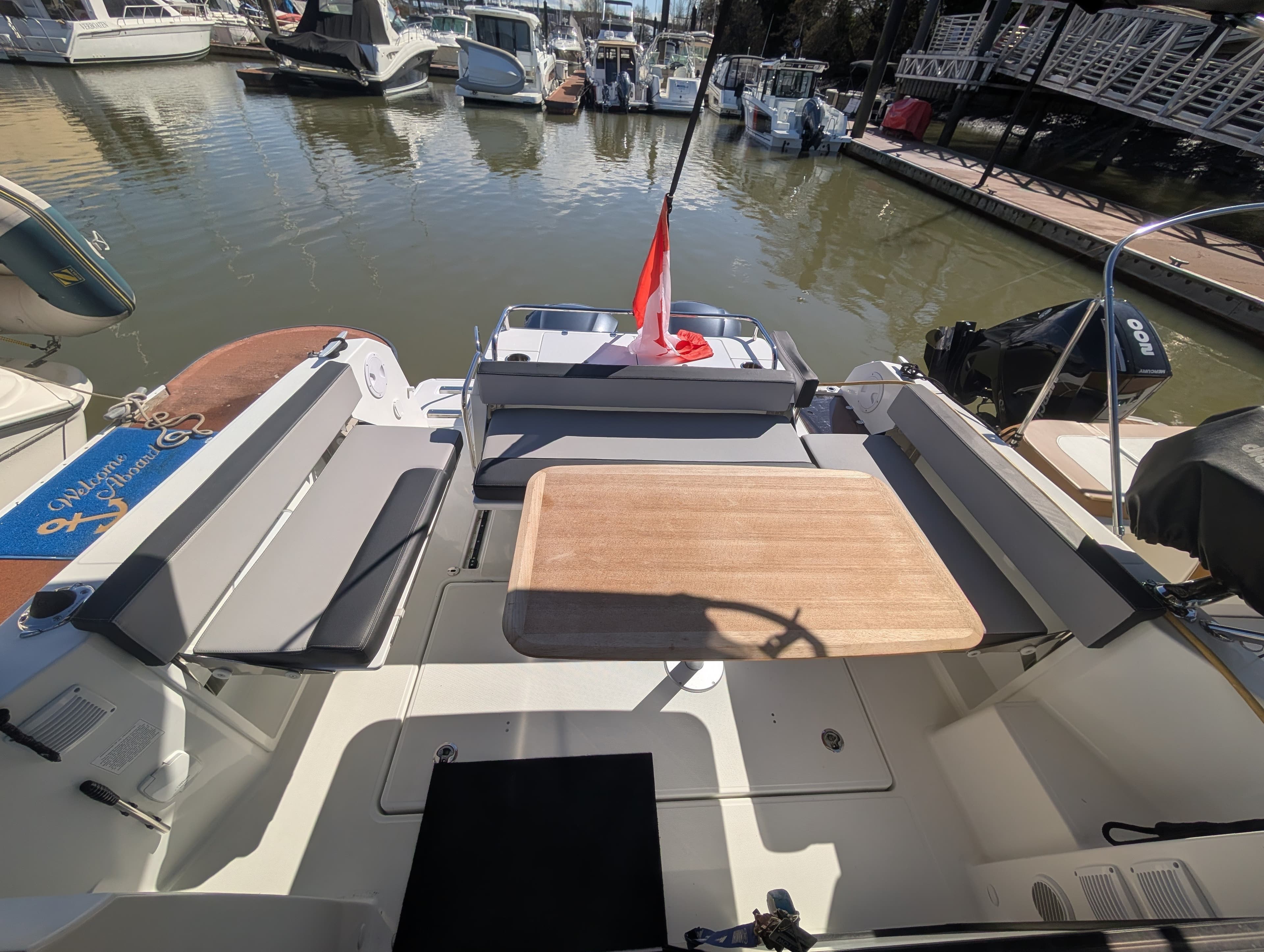 2021 Jeanneau 895 Sport