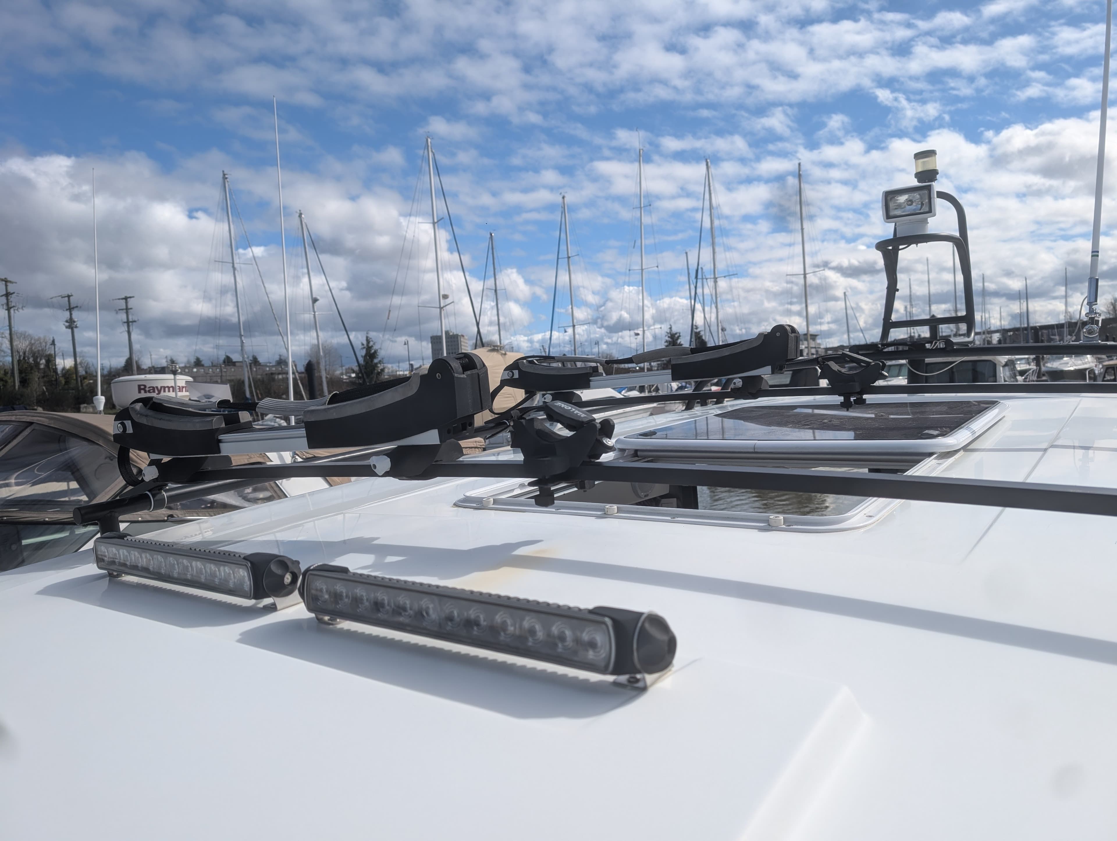 2021 Jeanneau 895 Sport