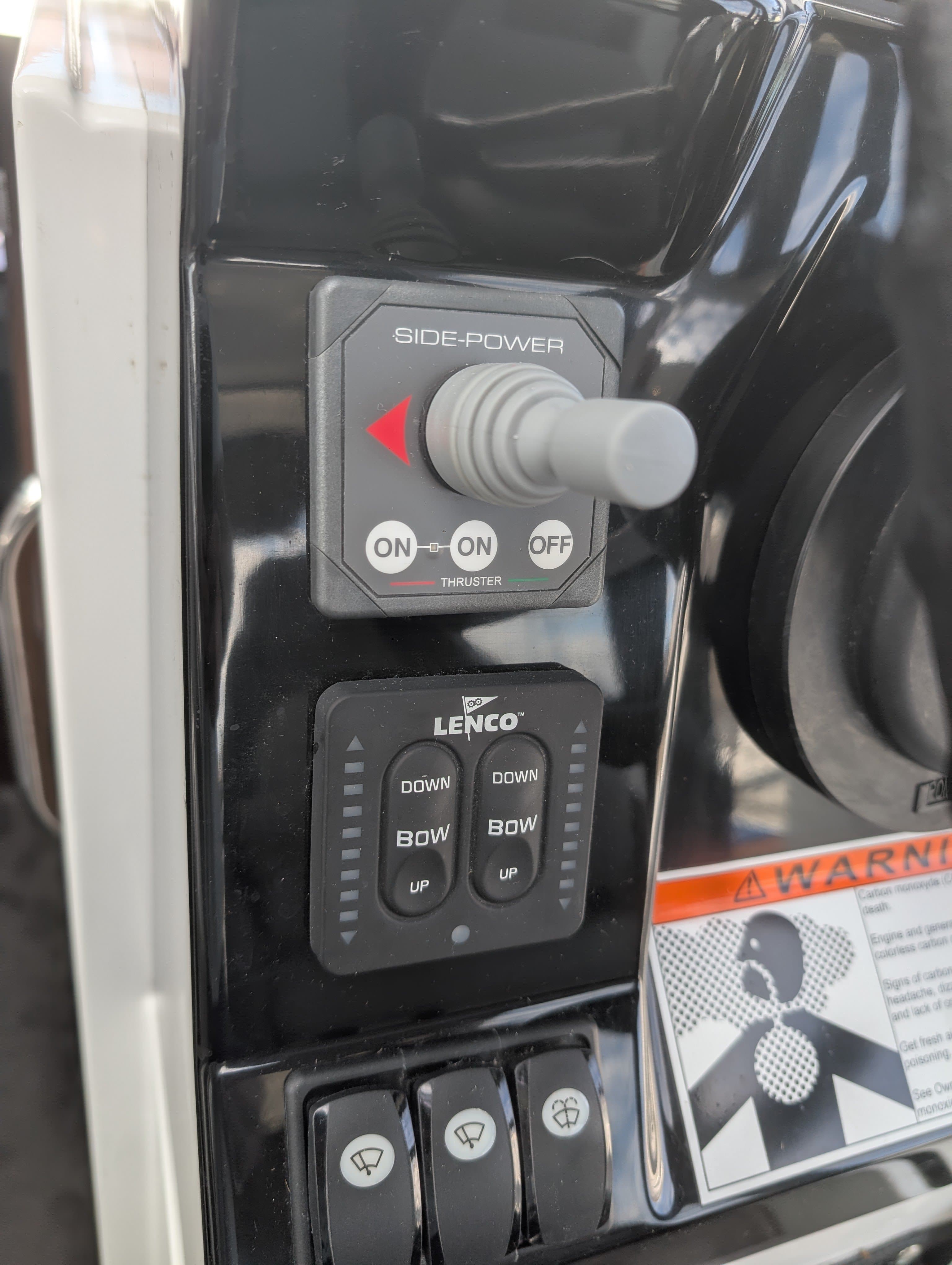 2021 Jeanneau 895 Sport