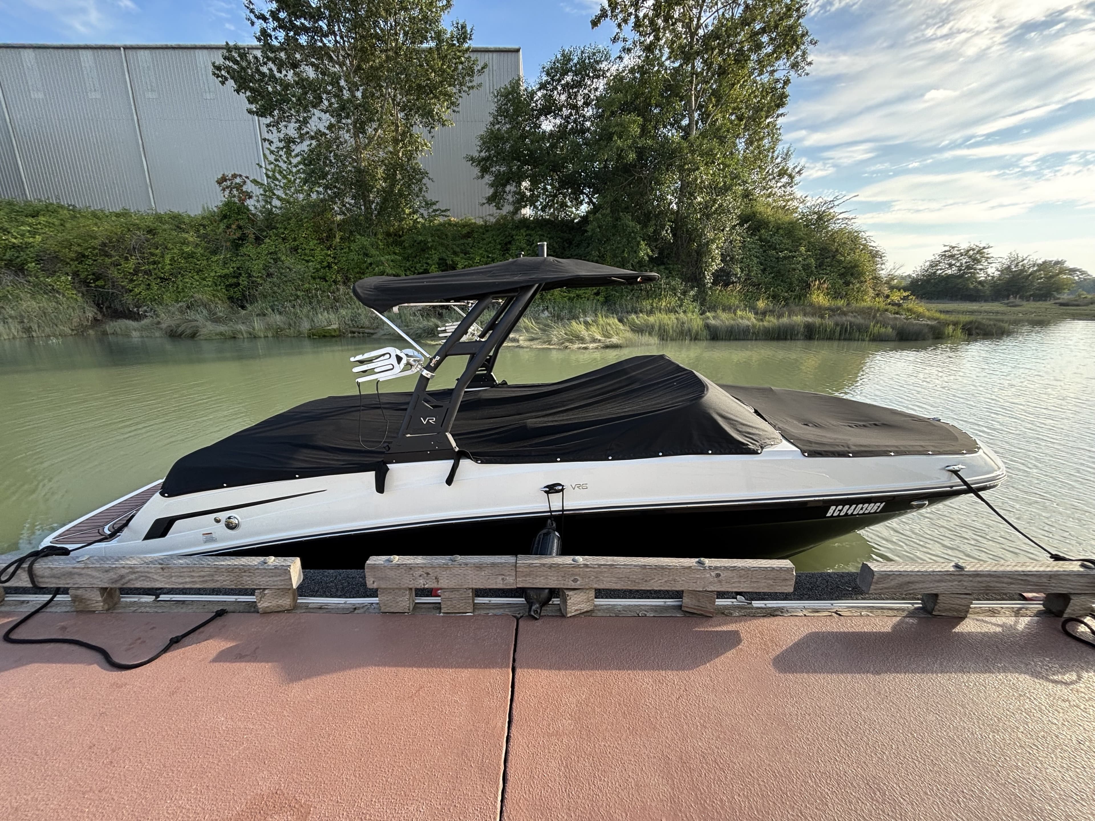2023 Bayliner VR6 